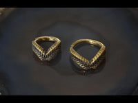 Cargar imagen en el visor de la galería, Universal Piercing Ring Brass Lorbeer Kranz V gold - chic - net.de
