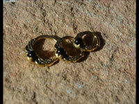 Cargar imagen en el visor de la galería, Universal Piercing Ring Brass Onyx Stein Knoten celtic - chic - net.de
