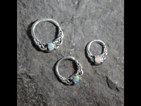 Cargar imagen en el visor de la galería, Universal Piercing Ring Silber Opal weiß Knoten celtic - chic - net.de
