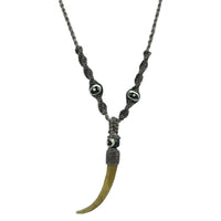 Load image into Gallery viewer, Kette, Grau und Beige, 48cm lang, Anhänger aus Bone, mit Knopfverschluss
