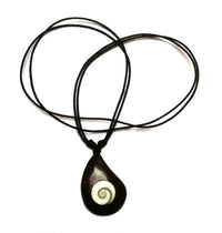 Cargar imagen en el visor de la galería, Shivaauge Kette Tropfen Kokosholz Rand Baumwolle gewachst Shiva Auge verstellbar
