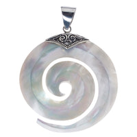 Load image into Gallery viewer, Perlmutt Anhänger Spirale Damenanhänger 925er Sterlingsilber eingefasst Spiralmuster

