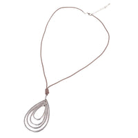 Load image into Gallery viewer, lange Kette 69-75cm Anhänger 10,5 cm silbern Brass Tropfen Lederband beige
