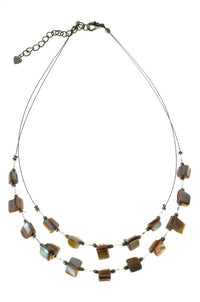 Load image into Gallery viewer, Halskette zweilagig beige Glasperlen Perlmutt Splitter
