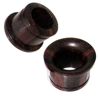 Load image into Gallery viewer, Holztunnel Sonoholz braun single flared Maserung handgeschnitzt Tribal Holz Tunnel Plug
