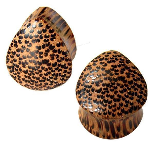 Holzplug Träne Kokosholz braun Muster schwarze Punkte handgeschnitzt Tribal Holz Plug Tunnel