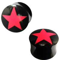 Load image into Gallery viewer, Two black &quot;Horn Plug schwarz mit rotem Stern handgeschnitzt Tribal Buffalo Tunnel Ohrstecker&quot; plugs, each featuring a red star, are displayed from multiple angles against a white background.
