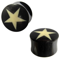 Load image into Gallery viewer, Horn Plug schwarz Bone Inlay weiß Stern Hornplug Büffelhorn Tribal Buffalo Tunnel Ohrring Ohrstecker
