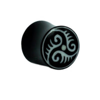 Load image into Gallery viewer, The Horn Plug Bone Inlay features a white spiralmuster on black Büffelhorn, styled as a Tribal Buffalo Hornplug Tunnel Expander/Ohrstecker, shown on a plain white background.
