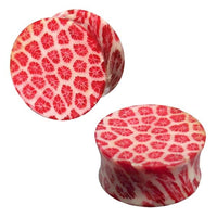 Cargar imagen en el visor de la galería, Tribal Plug Korallenplug Harz Koralle rot weiß 10mm Ø Unisex Tunnel Ohrhänger Ohrring Ohrstecker
