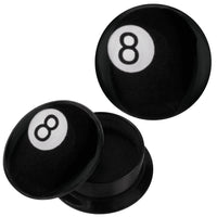 Load image into Gallery viewer, A pair of Schraub Plug Acryl schwarze acht Billardkugel Piercing Ohrschmuck for stretched ears, featuring a classic eight-ball design with a white circle and black eight.

