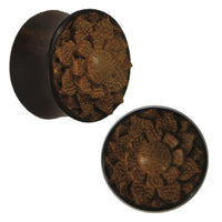 Load image into Gallery viewer, Holz Plug dunkel dreilagige hohe Blume Jackfrucht Holz Tribal Piercing
