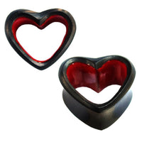 Load image into Gallery viewer, schwarz Holztunnel Sonoholz Herz hohl rot handgeschnitzt Tribal Holz Tunnel Plug Ohrring Ohrstecker
