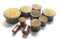 Load image into Gallery viewer, Flesh Plug Blume des Lebens Blütenrand Holz Tamarinde Jackfrucht double flared
