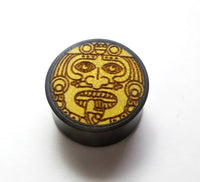 Load image into Gallery viewer, Flesh Plug Krieger Maske Zunge Gravur Holz Tamarinde Jackfrucht double flared
