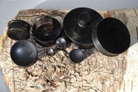 Cargar imagen en el visor de la galería, Holz Plug konkav Eisenholz Punktestruktur schwarz
