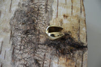 Load image into Gallery viewer, Plug Ohrgewicht gold Messing zum Einhängen Tropfen
