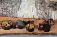 Load image into Gallery viewer, Holz Plug Baum des Lebens Yggdrasil gold double flared
