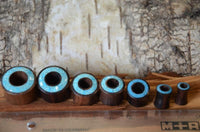 Load image into Gallery viewer, Holz Tunnel Sonoholz Crushed Türkis Stein Inlay Rim
