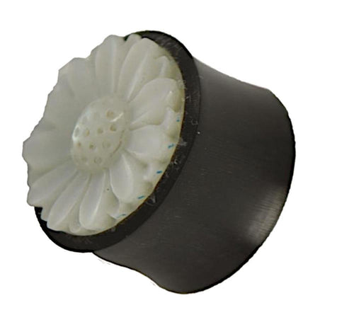 Plug weiß Horn Perlmutt Gänseblümchen double flared