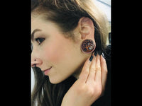 Load image into Gallery viewer, Plug Tunnel Holz filigran Baum des Lebens double flared
