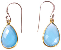 Load image into Gallery viewer, Silberohrringe vergoldet Tropfen Stein Calcit hellblau facettiert 925 Sterling Silber Ohrringe
