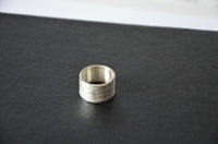 Load image into Gallery viewer, Silberring 925 Sterlingsilber Bandring Linien 13mm
