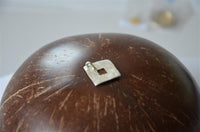 Load image into Gallery viewer, Anhänger 925 Sterling Silber Raute Dreiecke schwarz
