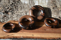 Load image into Gallery viewer, Ohr Holz Piercing Tigerholz Ohrgewicht Ring Donut
