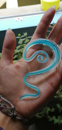Load image into Gallery viewer, Piercing Pyrexglas Dehnschnecke türkis klar handmade
