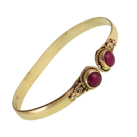 Load image into Gallery viewer, Messing Armreif golden Rubin rund Spirale Zopfrand verstellbar antik Tribal Schmuck
