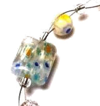 Load image into Gallery viewer, Muranoglas Glasperlen Perlen Armband weiß gelb rot blau Blumen 18-20 cm nickelfrei
