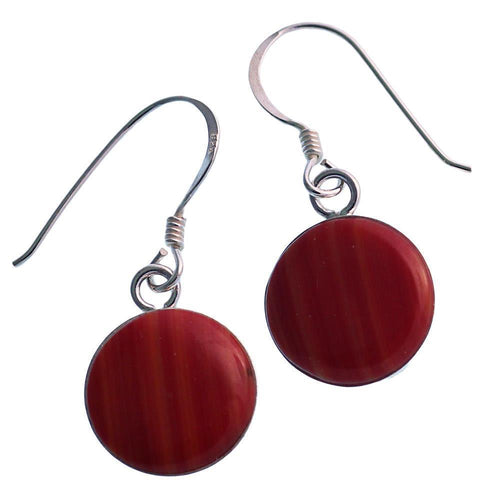 A pair of Damen Ohrringe with round red-yellow marbled agate stones set in 925 Sterling Silber.