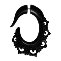 Load image into Gallery viewer, Fake Horn Piercing Hook Spirale Kralle handgeschnitzt schwarz Dehner Ohrring

