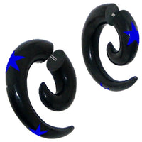 Load image into Gallery viewer, Fake Piercing, Horn Spirale, schwarz mit blauem Bone-Sterneinlay, Expander, Ohrhänger, Ohrstecker, Ohrring
