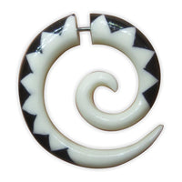 Cargar imagen en el visor de la galería, Fake Piercing Bone Edelstahl weiß Spirale Zebra Wellen Zacken Ohrstecker Ohrring
