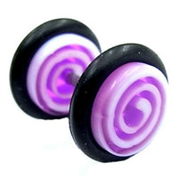 Load image into Gallery viewer, Fake Piercing Plug Tunnel Ohrstecker Unisex Acryl Scheibe Schmuck Gummiring pink weiß Spirale 10 mm
