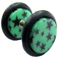 Load image into Gallery viewer, Fake Piercing Plug Tunnel Ohrstecker Unisex Acryl Scheibe Schmuck Gummiring 10 mm Sterne grün schwarz

