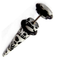Load image into Gallery viewer, Fake Piercing Expander Totenkopf Muster Dehnungsstab Straight Dehnstab Unisex Ohrstecker

