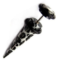 Load image into Gallery viewer, Fake Piercing Expander Leo Muster Dehnungsstab Straight Dehnstab Unisex Ohrschmuck Plug Ohrstecker
