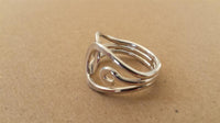 Load image into Gallery viewer, Silberring Schleifen überlappen Ring 925er Sterling Silber Damen Designer Schmuck Ringe
