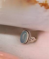 Cargar imagen en el visor de la galería, Silber Ring Chalzedon Seile Spiralen Kreise oval blau
