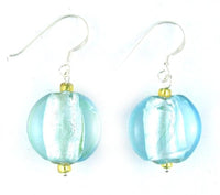 Load image into Gallery viewer, Glasohrringe, hell blau, rund, flach, 925er Sterlingsilber-Bügel, ca. 20 mm Ø, glänzend
