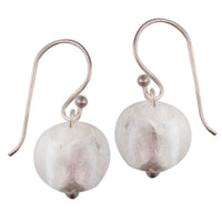 Load image into Gallery viewer, Glasohrringe Glitzer Kugel weiß Silverfoil Edelstahl ca. 10 mm glänzend Ohrringe Glas
