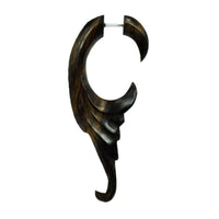 Load image into Gallery viewer, Fake Piercing Ohrring Flügel Haken 72mm Holz Edelstahl
