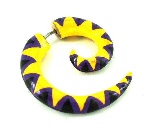 Fake Piercing Holz Handbemalt Zacken lila gelb 8 mm Plug Tunnel Ohrhänger Ohrstecker