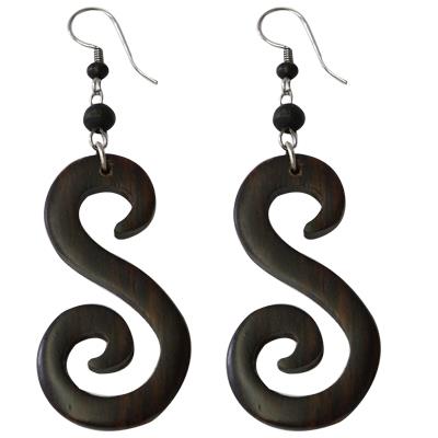 Tribal Ohrringe aus Sono Holz, große braune Strudel, Edelstahlbügel