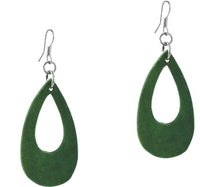 Load image into Gallery viewer, Holzohrringe Tropfen Loch grün 60 mm Ohrringe Holz Edelstahl Ohrhänger Damen Organic Schmuck
