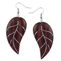 Cargar imagen en el visor de la galería, Holzohrringe braun silber Blatt 45 mm Tribal Ohrringe Holz Edelstahl Ohrhänger Organic
