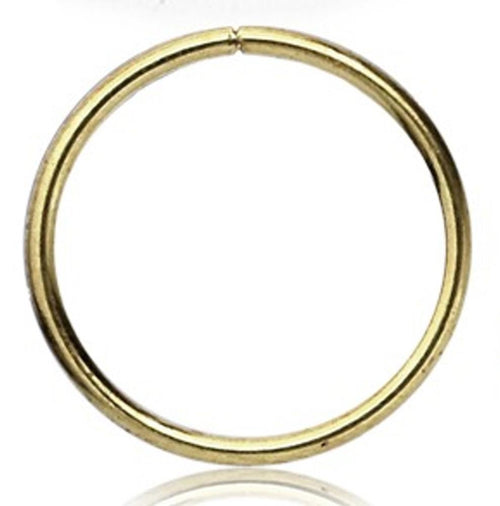 A minimalist gold Nostril Piercing Messing Nasenstecker in 8mm, 10mm, or 12mm sizes with a seamless closure, shown on a white background—ideal as a dezenter Nasenring für stilbewusste Träger.